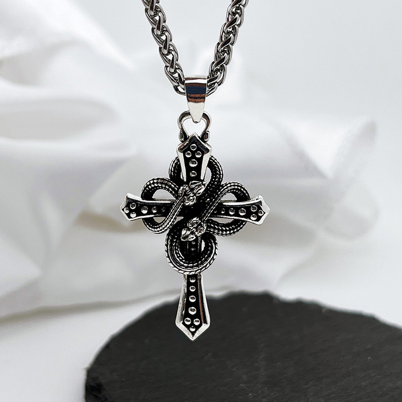 Hip Hop Chain Necklace - Kalung Liontin Salib Berduri Berlilit Ular